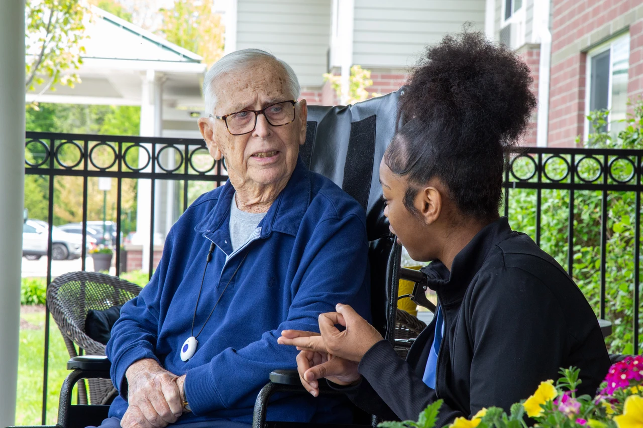 Assisted living at Belmar Oakland