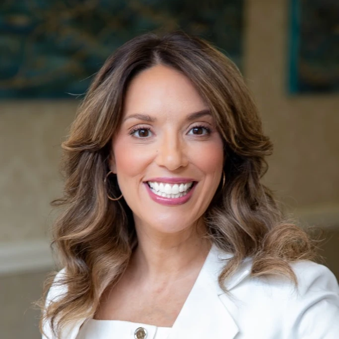 Kelly Roncelli-Valenza